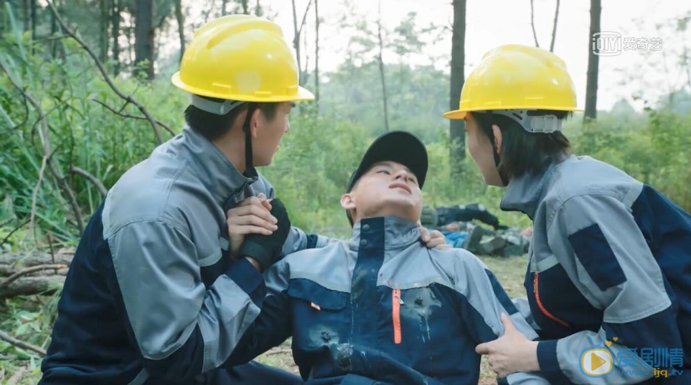 反恐特戰隊之天狼倖存工人獲救 趙大鵬不幸犧牲