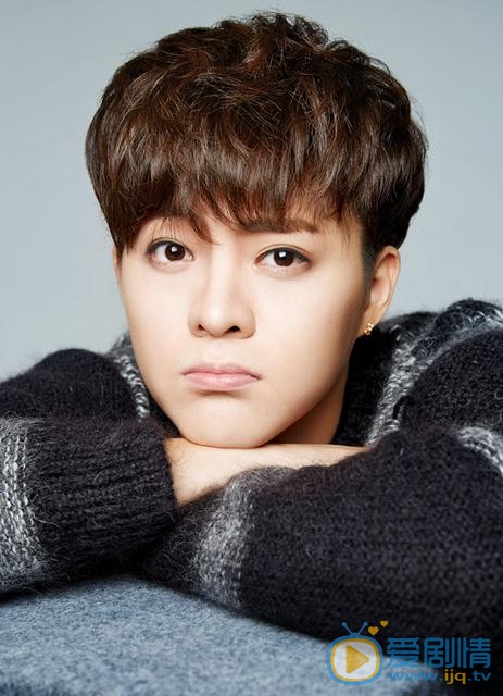 何佳宣個人資料簡介 何佳宣寫真