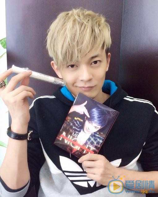 美味奇緣昆金是誰演的？美味奇緣昆金扮演者閆肅個人資料、寫真及生活照欣賞