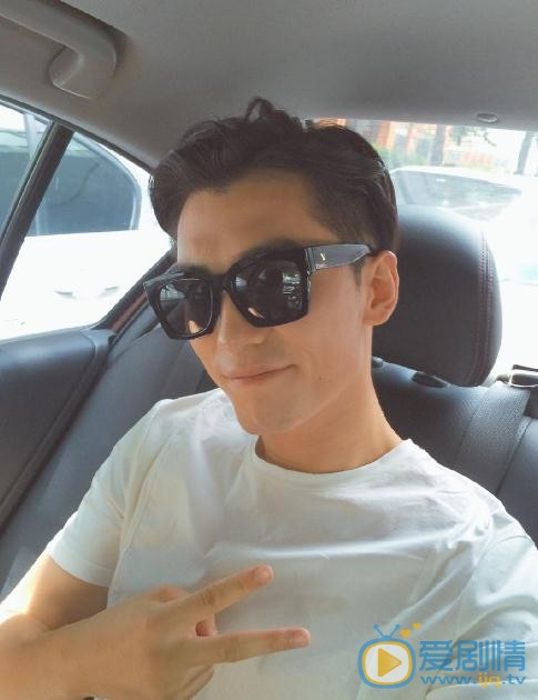 路從今夜白遲濮是誰演的？路從今夜白遲濮扮演者張鈞然個人資料、寫真及生活照欣賞