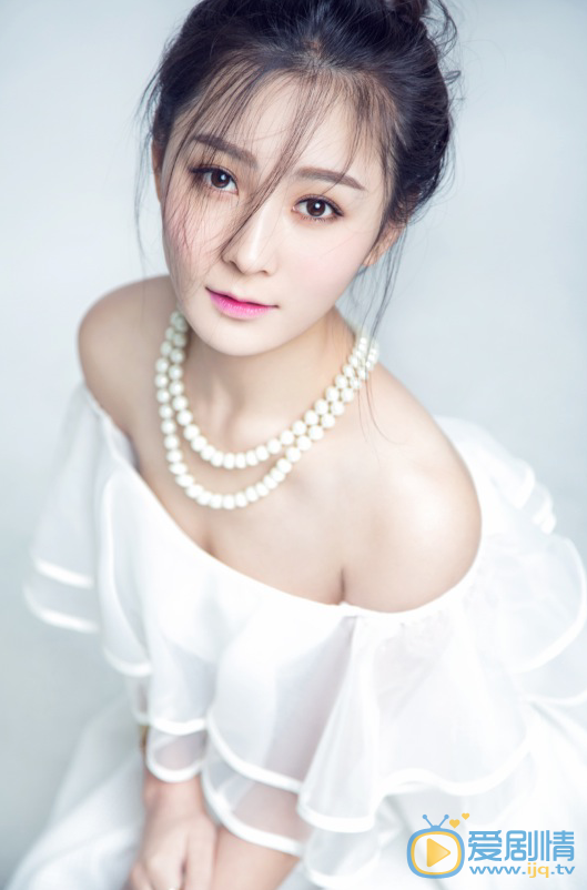 龍珠傳奇之無間道康熙皇后是誰演的？康熙皇后扮演者張維娜個人資料及寫真生活照欣賞