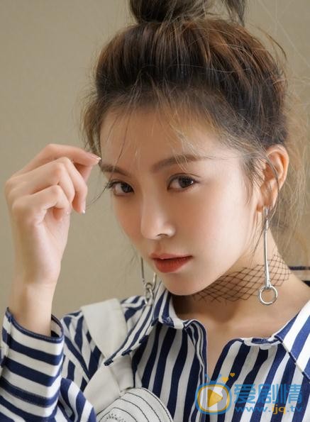 生逢燦爛的日子小薇是誰演的？小薇扮演者种丹妮個人資料、寫真及生活照欣賞