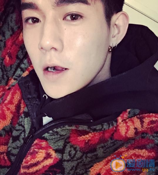 鳳囚凰何戢是誰演的？鳳囚凰何戢扮演者朱戩個人資料、寫真及生活照欣賞