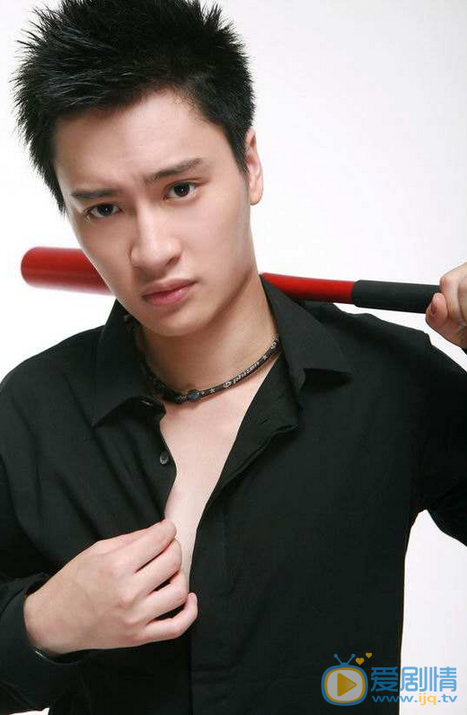  歡樂頌2曲連傑是誰演的？曲連傑扮演者郭曉然個人資料生活照欣賞