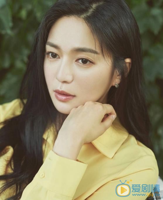 皇后的品格閔宥拉是誰演的？皇后的品格閔宥拉扮演者李伊利雅個人資料、寫真及生活照欣賞