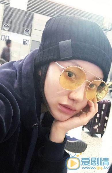 一路繁花相送少年辛辰是誰扮演的？少年辛辰扮演者王鶴潤個人資料、寫真及生活照欣賞