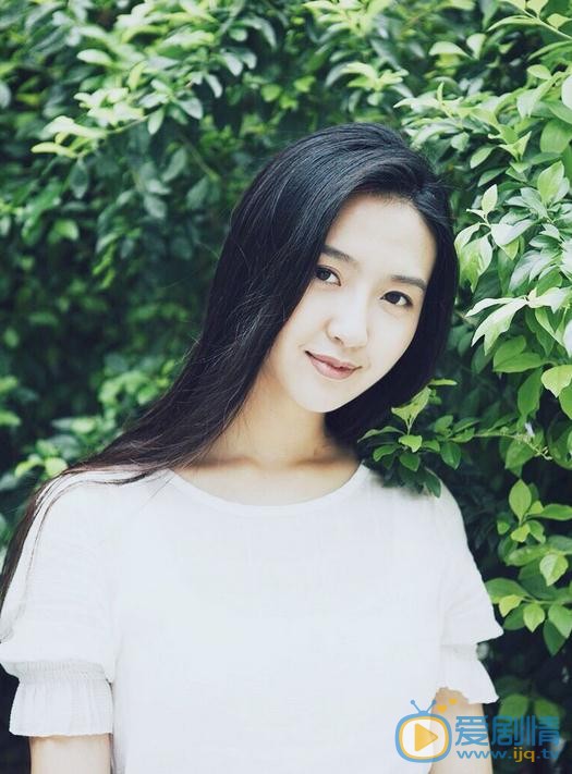 擇天記莫雨是誰扮演的？莫雨扮演者許齡月個人資料、寫真及生活照欣賞