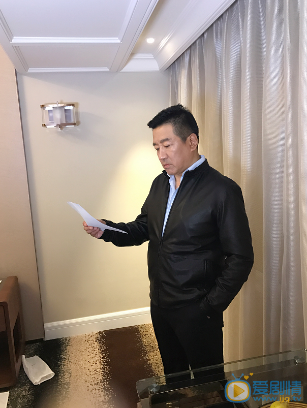  歡樂頌2安迪的父親魏國強是誰演的？魏國強扮演者丁勇岱個人資料簡介