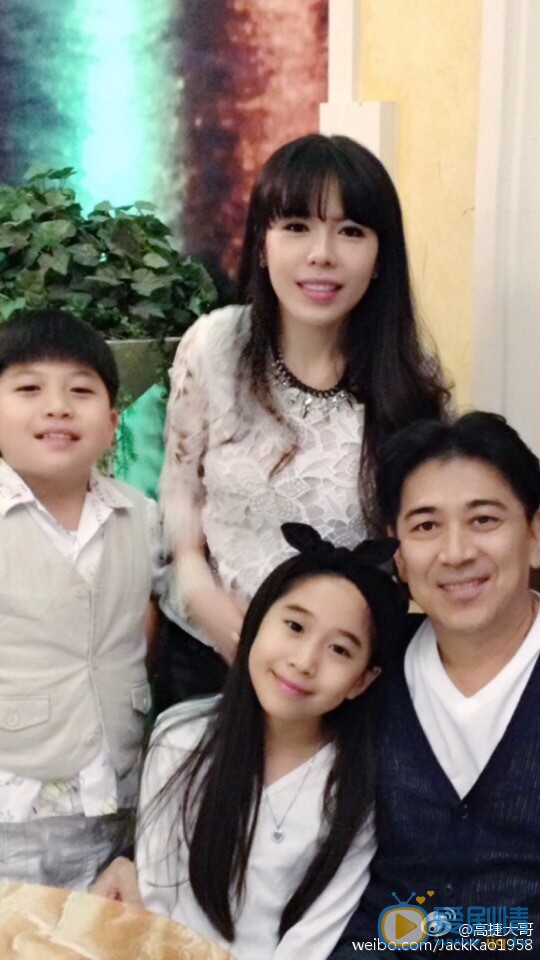 高捷個人資料簡介 高捷老婆陳泯蓁 高捷全家福