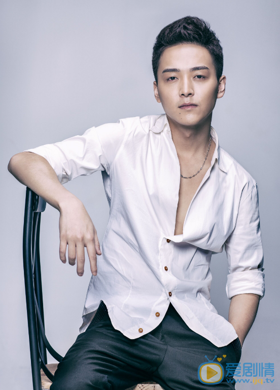 蔣典個人資料簡介 蔣典演藝經歷 蔣典帥氣寫真圖片