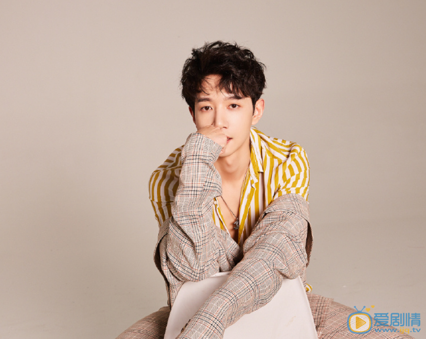 邱柏皓個人資料簡介 邱柏皓演藝經歷 邱柏皓寫真圖片