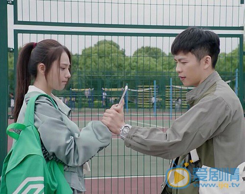 親愛的熱愛的孫亞亞的結局怎么樣？最後和米邵飛在一起了嗎？