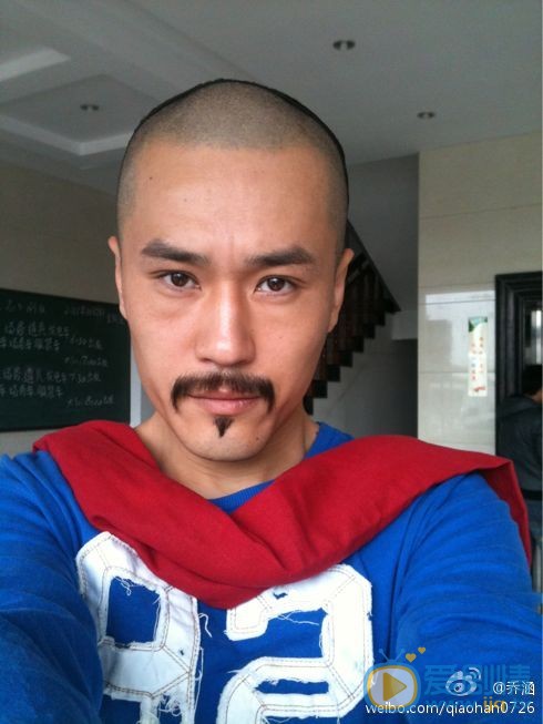 政委中龍萬虎是誰演的？龍萬虎扮演者喬涵個人資料簡介