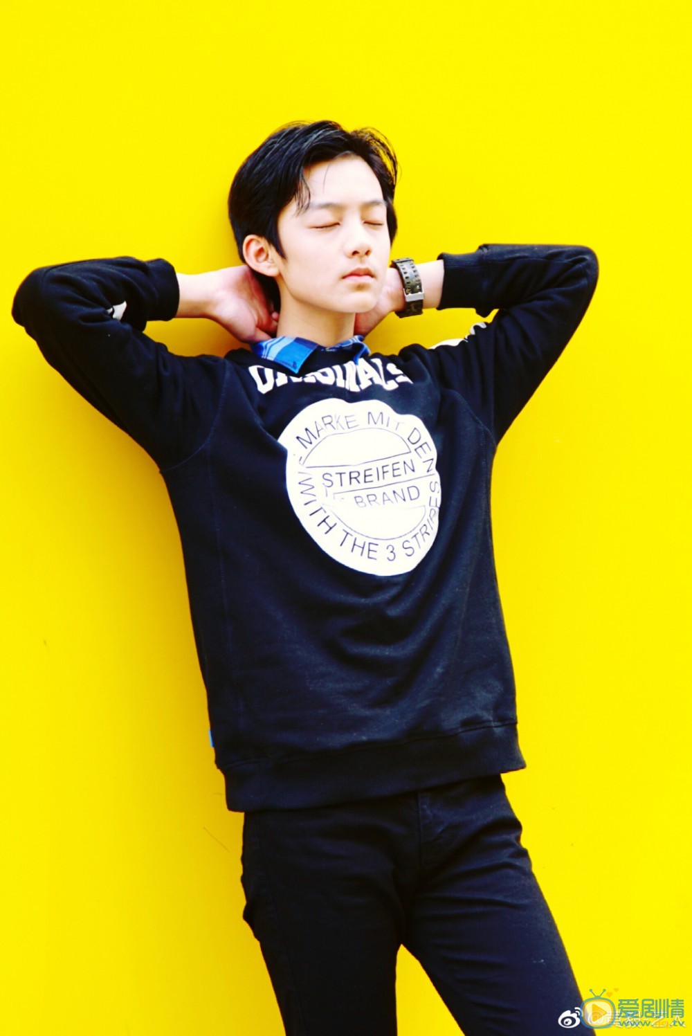 黃毅個人資料簡介 黃毅寫真照