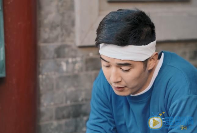 我們的四十年馮都為什麼賣電視票？馮都賣電視票的原因是什麼？