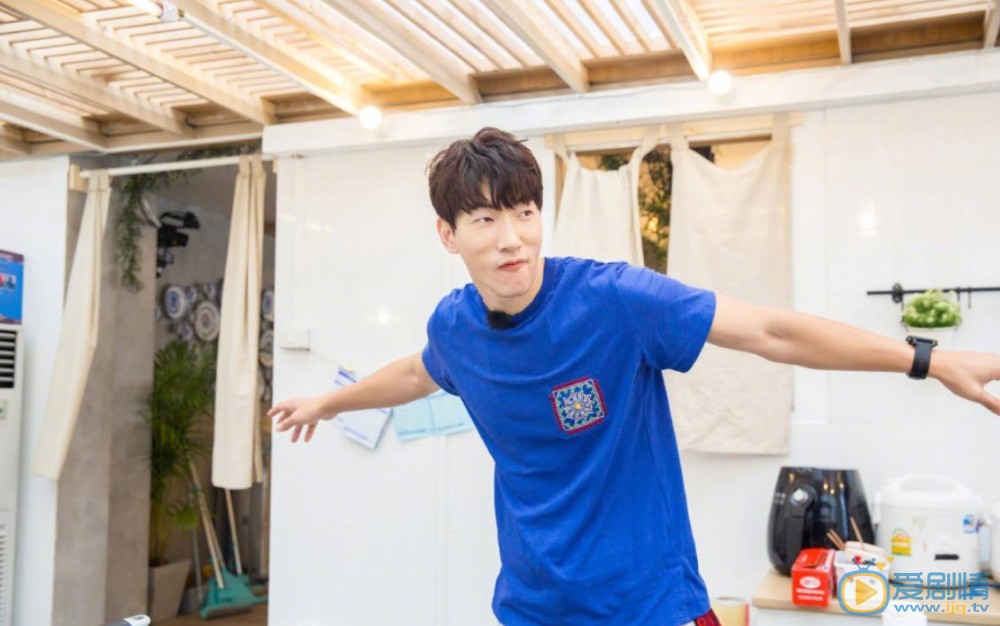 鳴鴻傳沈十五是誰演的？沈十五扮演者張亮個人資料、寫真及生活照欣賞